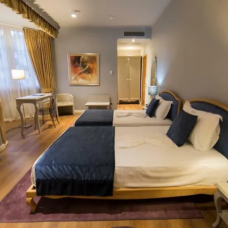 Classic Hotell 4*